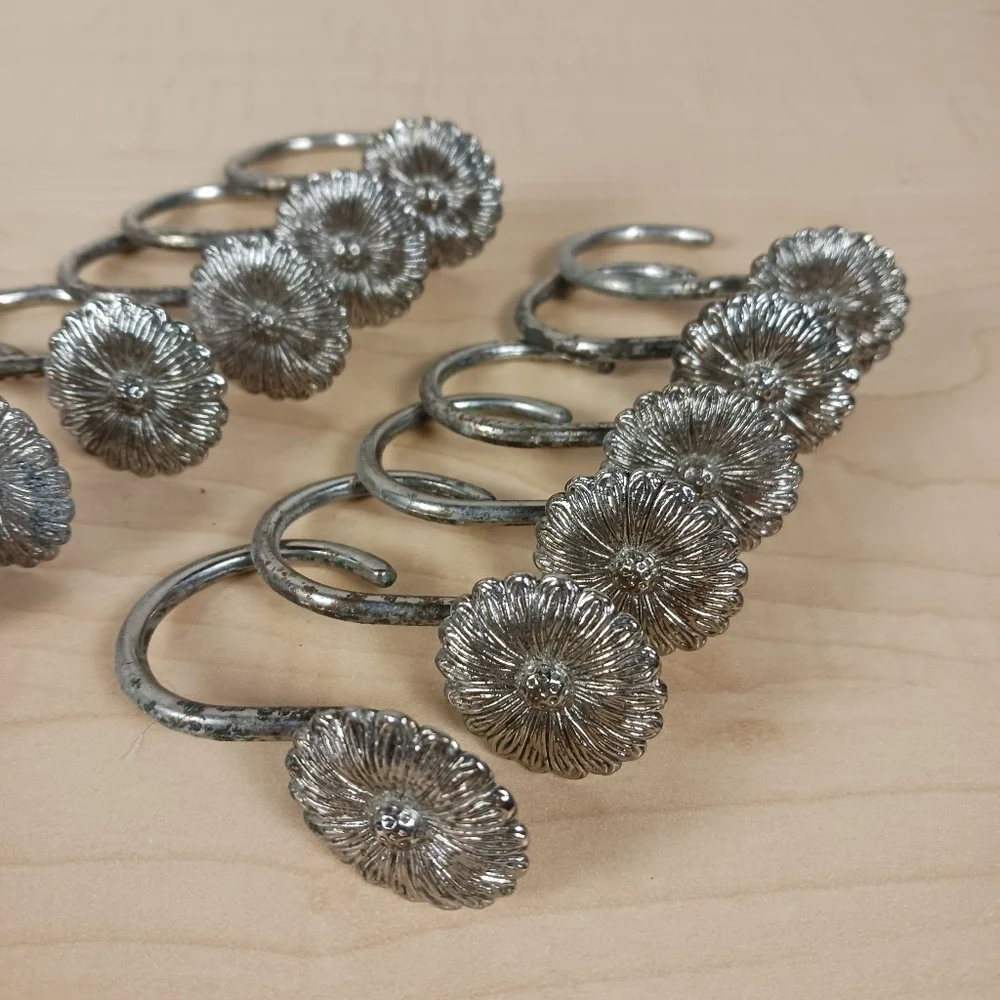 12‎ Daisy Boho Floral Metal Silver Toned Shower Curtain Hooks VTG Style